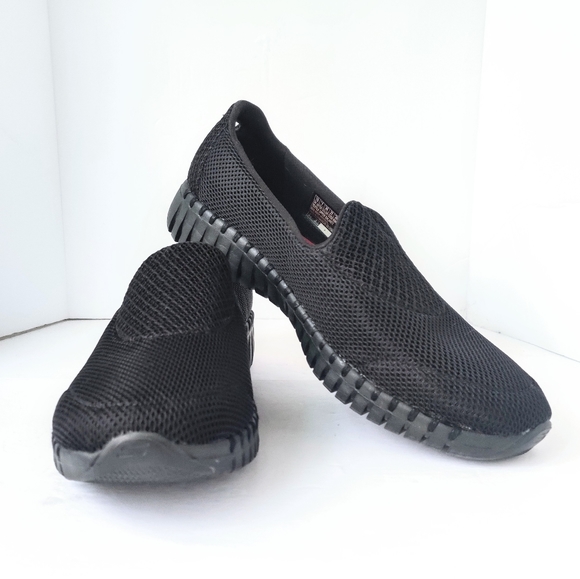 skechers air cooled goga max